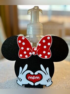 Disney Minnie Mouse Mother’s Day soap holder for Bath and Body Works
